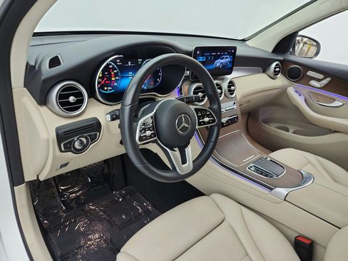 Used 2022 Mercedes-Benz GLC 300 image 9