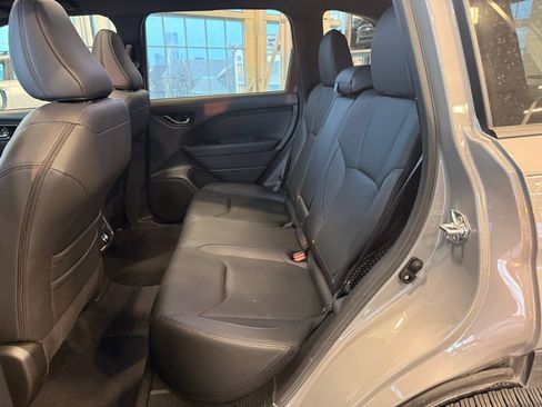 Used 2025 Subaru Forester Limited image 10