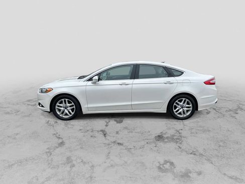 Used 2015 Ford Fusion SE w/ Equipment Group 202A FWD image 5