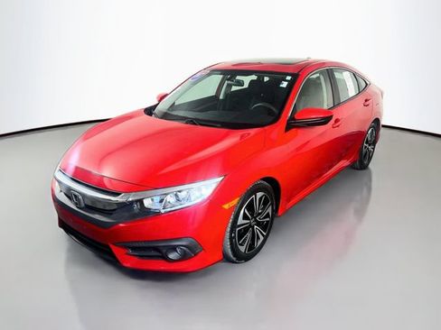 Used 2017 Honda Civic EX-T image 4