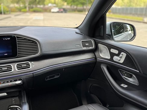 Used 2024 Mercedes-Benz GLE 450 4MATIC image 25