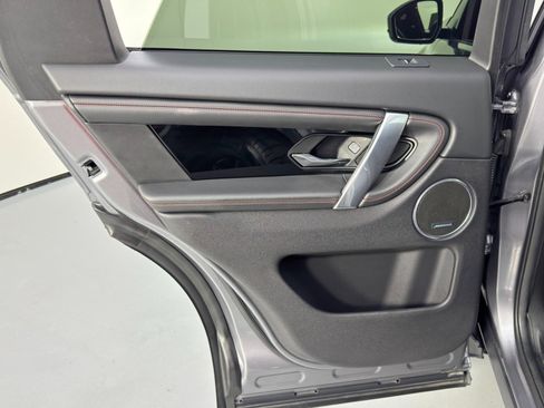 Used 2021 Land Rover Discovery Sport SE R-Dynamic image 44