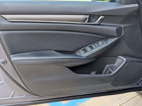 Certified 2018 Honda Accord LX image 12