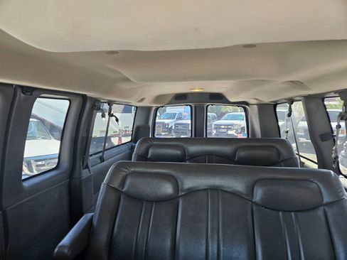 Used 2008 Chevrolet Express 1500 Passenger image 14
