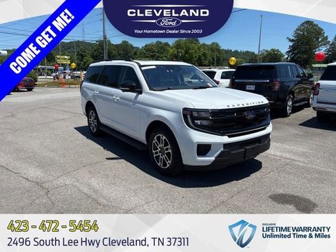 Used 2025 Ford Expedition Active AWD/4WD image 1