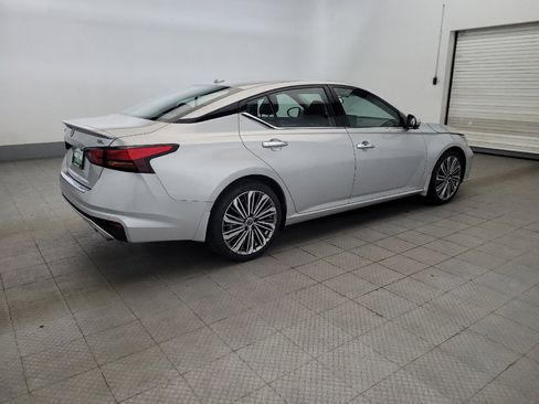 Used 2023 Nissan Altima 2.5 SL FWD image 10