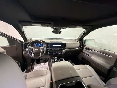 Certified 2025 Chevrolet Silverado 1500 LTZ w/ LTZ Premium Texas Edition AWD/4WD image 21
