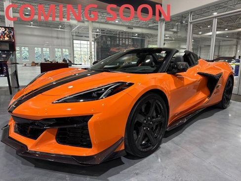 Used 2023 Chevrolet Corvette Z06 w/ Z07 Performance Package RWD image 1