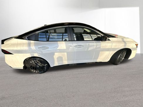 New 2026 Nissan Sentra SR w/ Floor Mat Package image 36