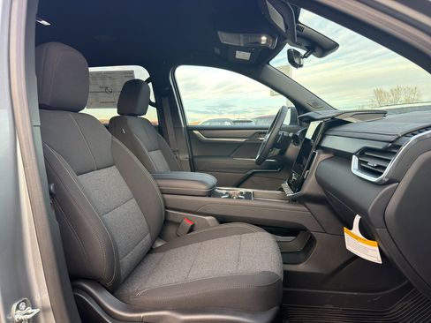New 2026 GMC Acadia Elevation w/ LPO, Floor Liner Package AWD/4WD image 33