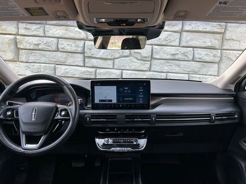 Used 2024 Lincoln Corsair Reserve w/ Equipment Group 201A image 10