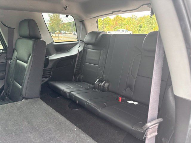 Used 2017 GMC Yukon SLT AWD/4WD image 32