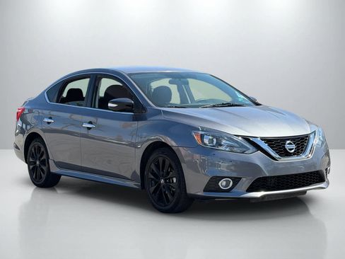 Used 2017 Nissan Sentra SR w/ SR Midnight Edition FWD image 10