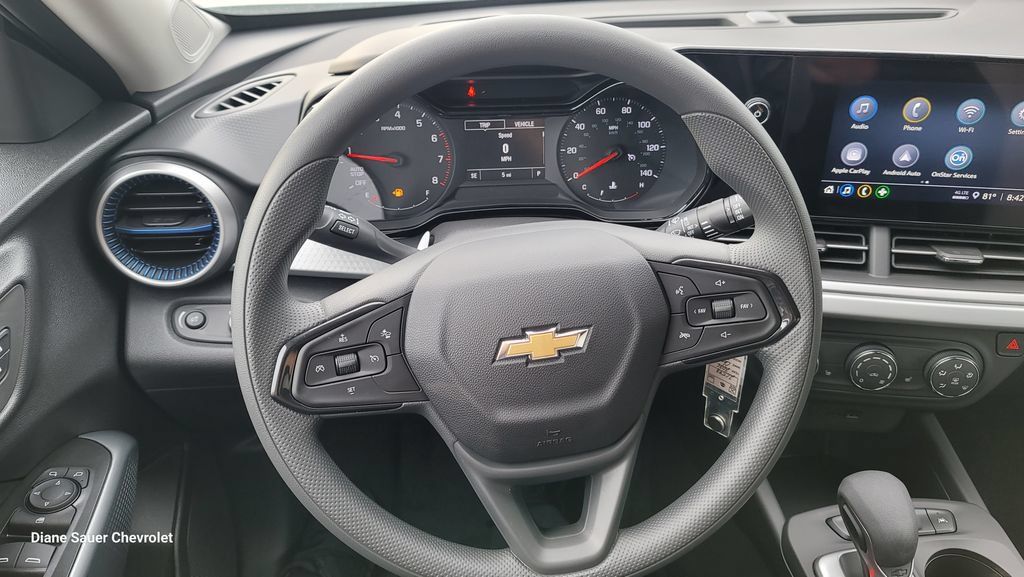 New 2026 Chevrolet Trax LS w/ LS Convenience Package FWD image 20