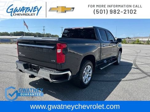 Used 2022 Chevrolet Silverado 1500 LTZ w/ Z71 Off-Road Package AWD/4WD image 5