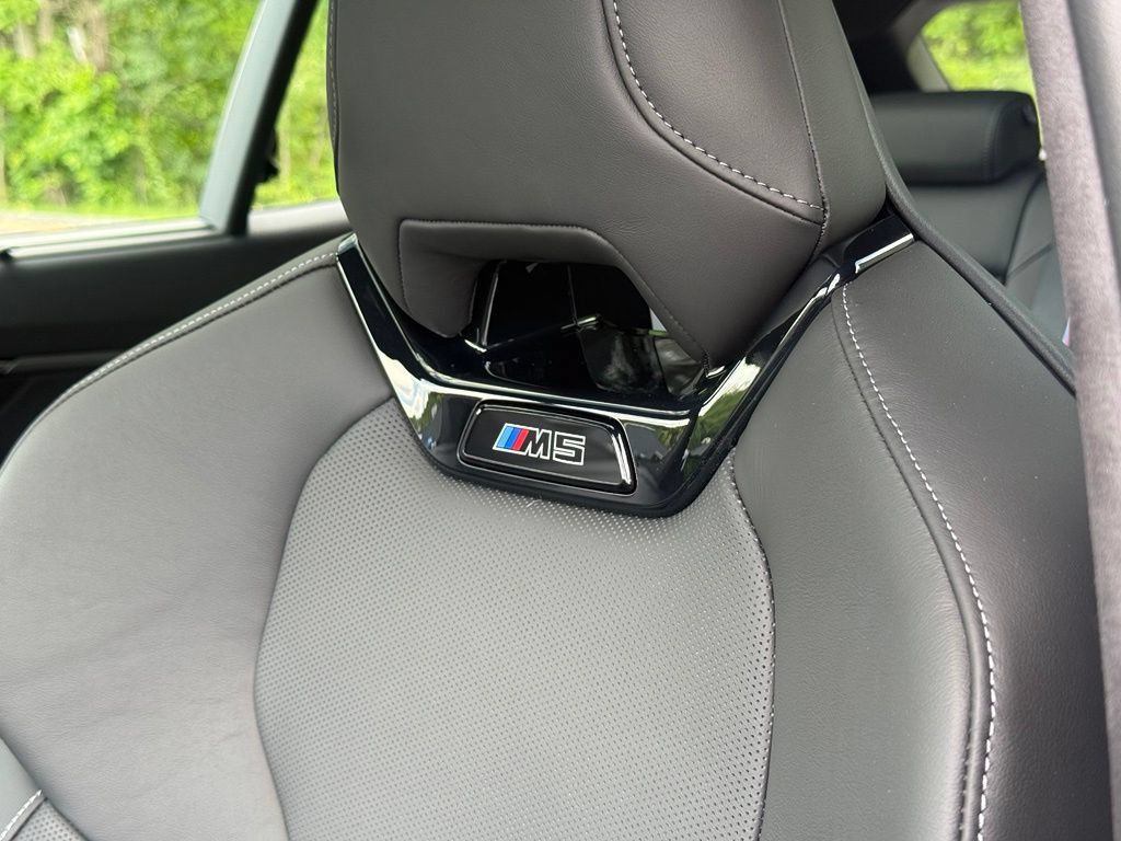 New 2027 BMW M5 Touring AWD/4WD image 14