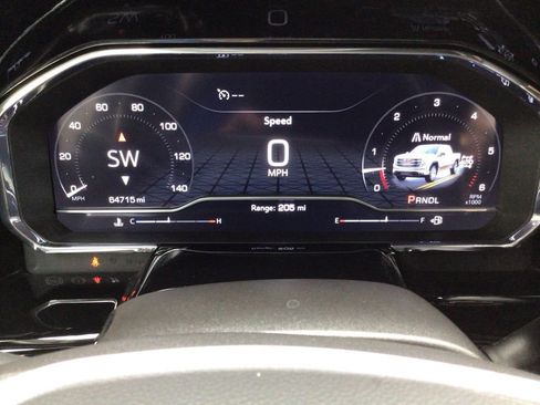 Used 2024 GMC Sierra 1500 SLT image 15