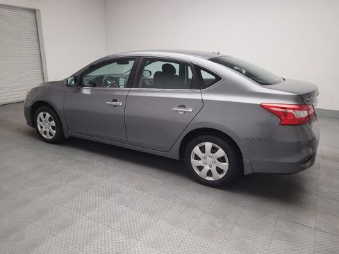 Used 2016 Nissan Sentra SV FWD image 3
