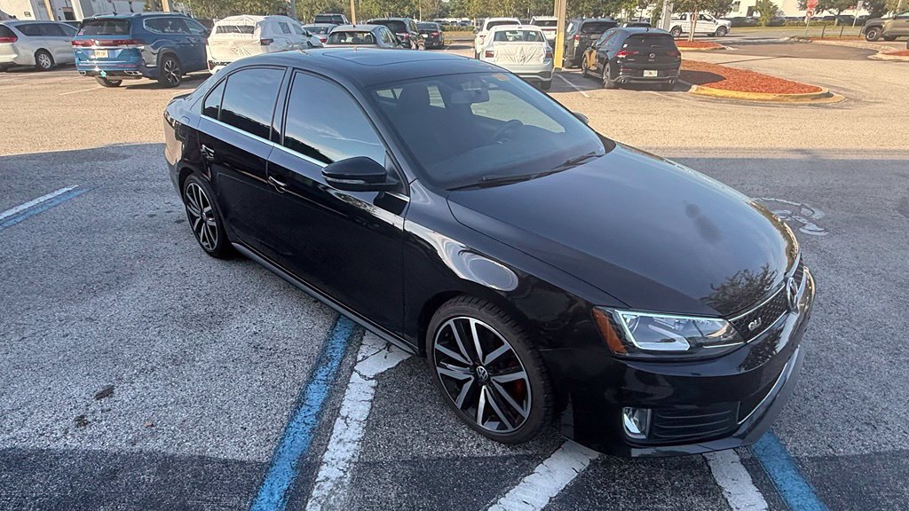 Used 2013 Volkswagen Jetta GLI FWD image 5