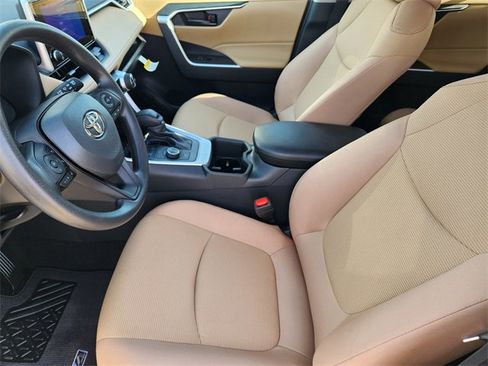 New 2025 Toyota RAV4 LE image 9