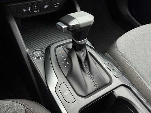 Certified 2025 Kia K4 FWD image 24