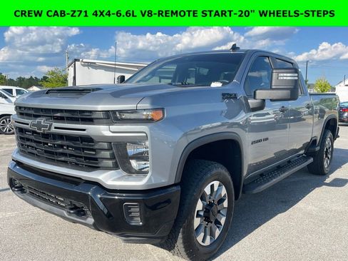 Used 2024 Chevrolet Silverado 2500 Custom w/ Custom Value Package AWD/4WD image 1