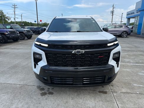 Used 2024 Chevrolet Traverse RS w/ LPO, Floor Liner Package AWD/4WD image 3