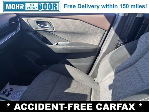 Used 2022 Nissan Rogue SV image 25