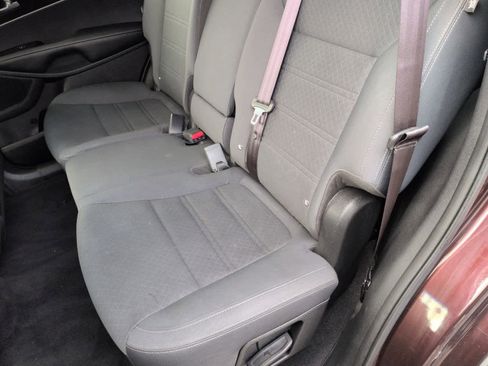 Used 2016 Kia Sorento LX w/ LX Convenience Package image 20