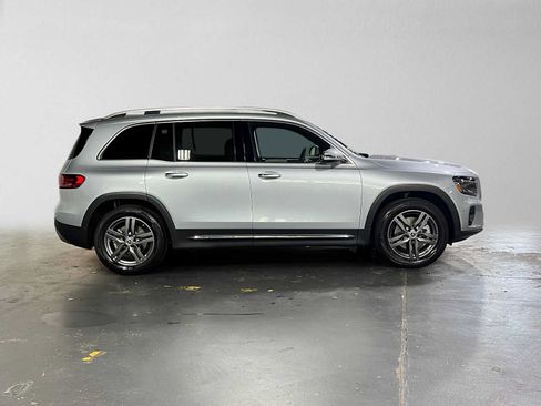Certified 2026 Mercedes-Benz GLB 250 4MATIC image 2