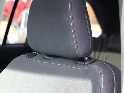 New 2025 Jeep Grand Cherokee 4WD image 12