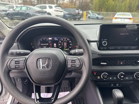 New 2025 Honda Accord SE image 8