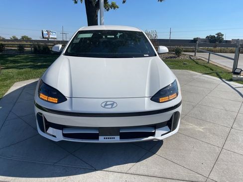 New 2025 Hyundai Ioniq 6 SE image 8