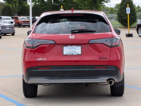 Used 2025 Honda HR-V Sport image 7