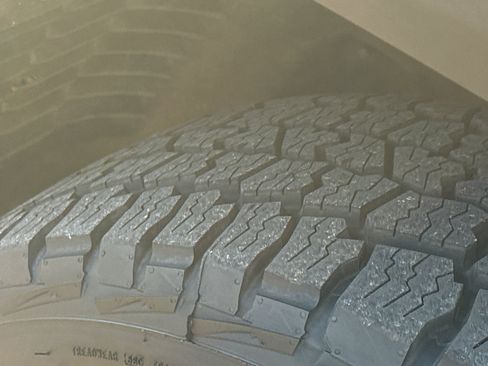 Used 2022 Jeep Grand Cherokee L Limited image 11