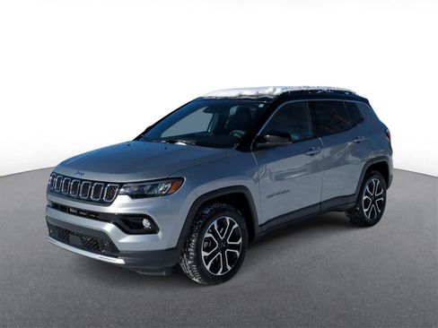 Certified 2024 Jeep Compass Limited w/ Sun and Sound Group image 4