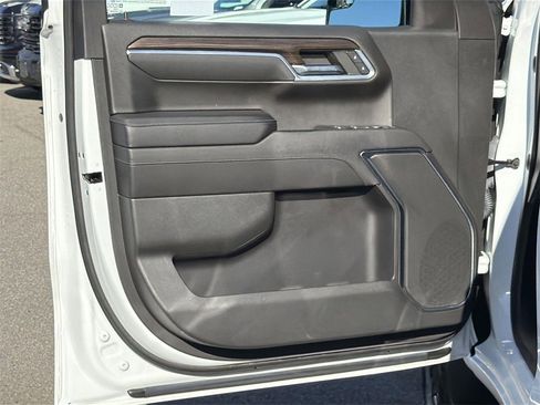 Used 2023 Chevrolet Silverado 1500 LT Trail Boss w/ Protection Package image 19