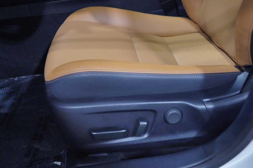 Used 2022 Lexus IS 300 w/ Premium Package RWD image 8