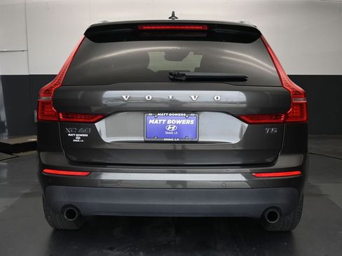 Used 2019 Volvo XC60 T5 Momentum w/ Premium Package image 17