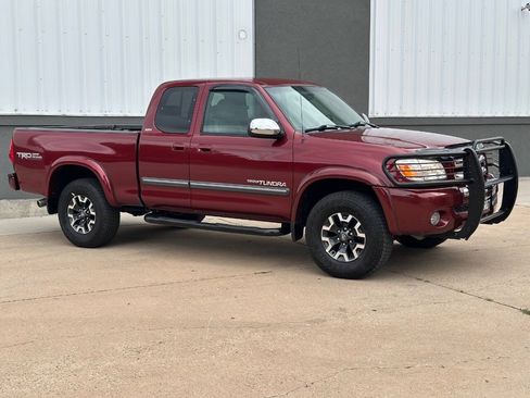 Used 2006 Toyota Tundra SR5 w/ TRD Off-Road Pkg AWD/4WD image 23