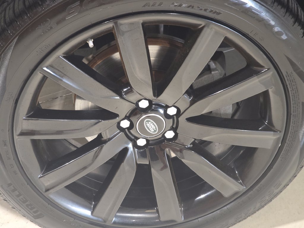 Used 2019 Land Rover Range Rover Velar R-Dynamic SE AWD/4WD image 7