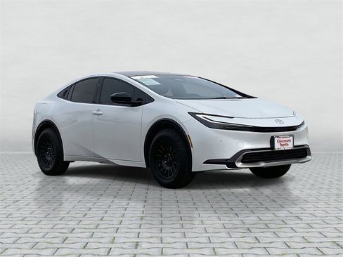 Certified 2026 Toyota Prius XSE Premium image 10