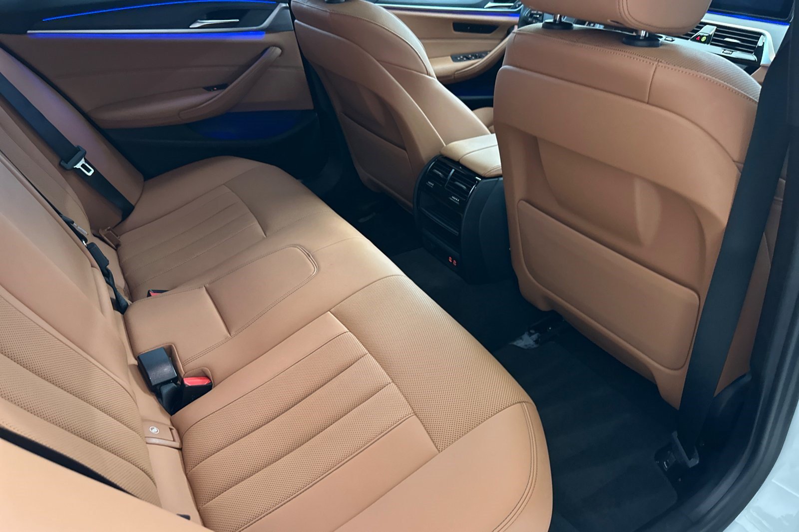 Certified 2023 BMW 530i w/ Convenience Package RWD image 33