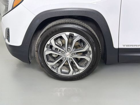Used 2020 GMC Terrain SLT w/ Preferred Package FWD image 30