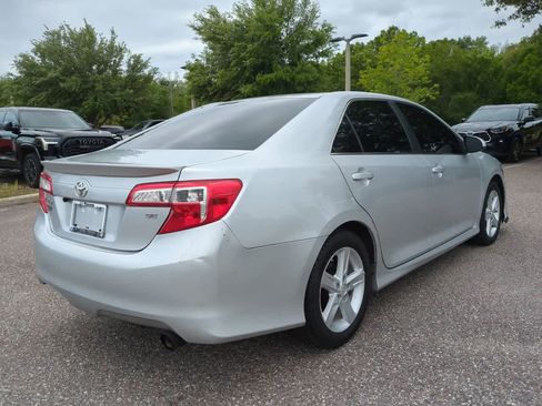 Used 2014 Toyota Camry SE image 6