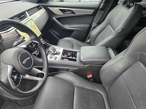Used 2024 Jaguar F-PACE R-Dynamic S image 22