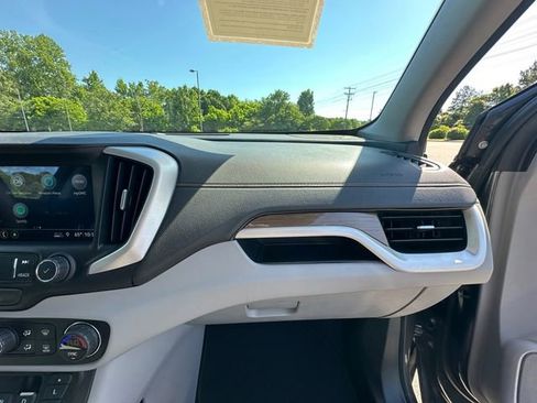 Used 2021 GMC Terrain SLE w/ Driver Convenience Package FWD image 16