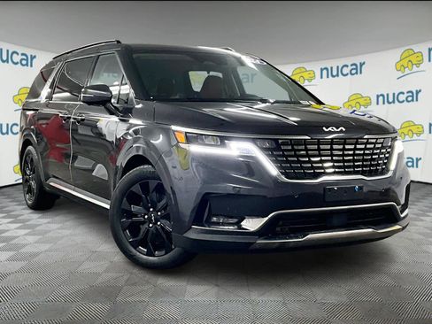 Used 2024 Kia Carnival SX image 1