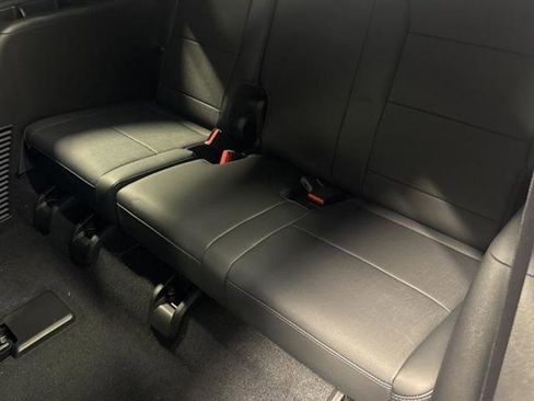 New 2025 Buick Enclave Preferred w/ Power Package image 17