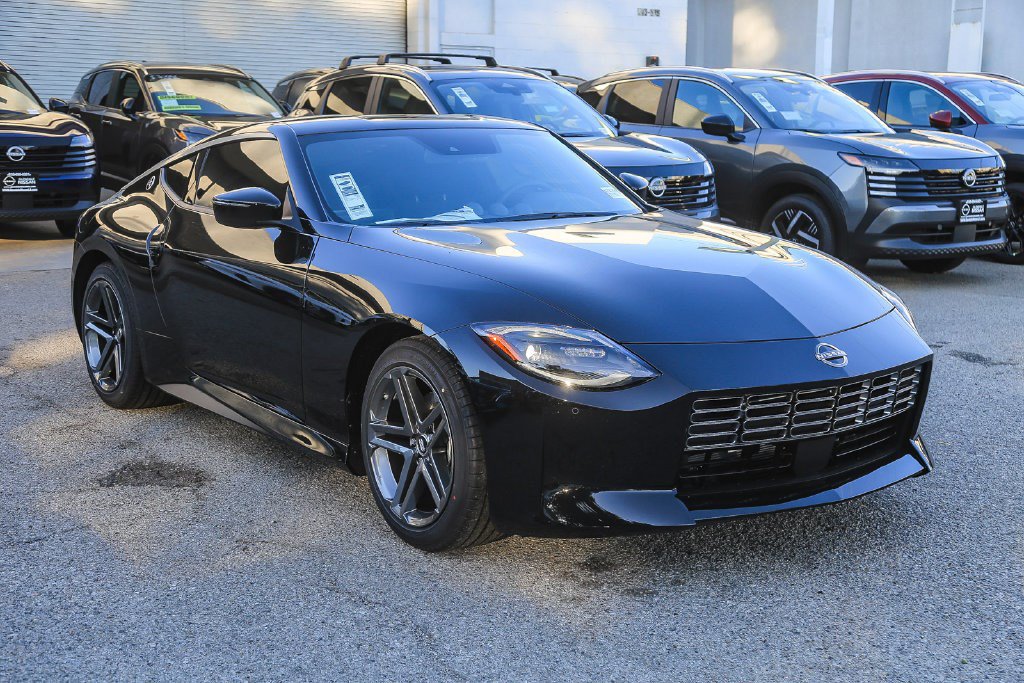 New 2026 Nissan Z Performance w/ Floor Mat Package RWD image 3